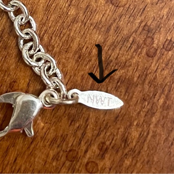 Avon Grey/Yellow/Iridescent Beads Tiered Dawn Statement Necklace Signed NWT - Picture 4 of 4